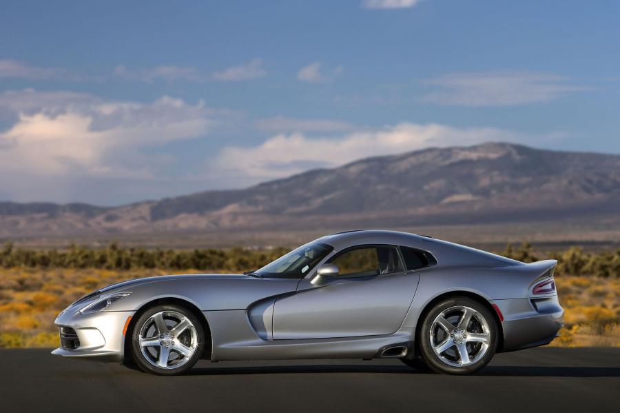  Dodge Viper SRT 2015 года  (фото 6 из 12)